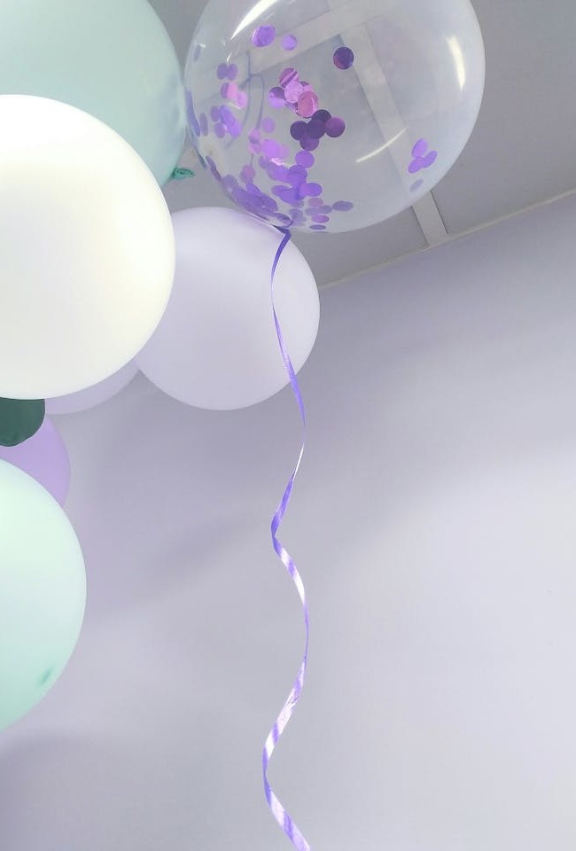 Декоративные воздушные шары в пастельных тонах